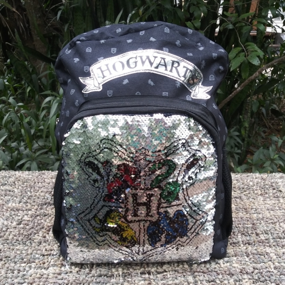 NWT. Hogwarts Magic Sequin Backpack
